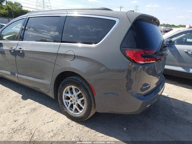 2022 CHRYSLER PACIFICA TOURING L 3