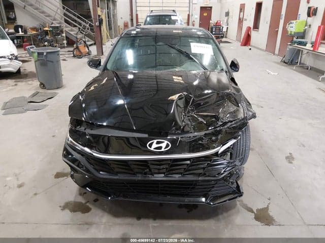 2024 HYUNDAI ELANTRA SE 12