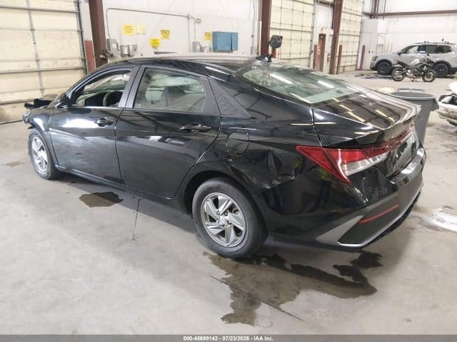 2024 HYUNDAI ELANTRA SE 3