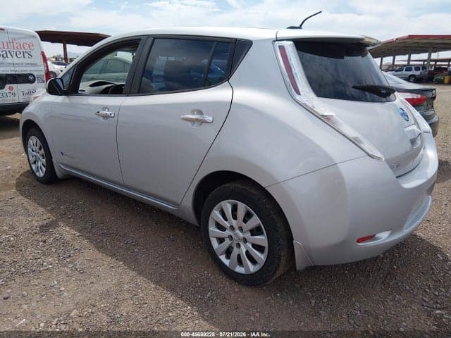 2017 NISSAN LEAF S 4