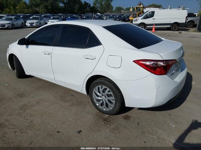 2017 TOYOTA COROLLA LE 3