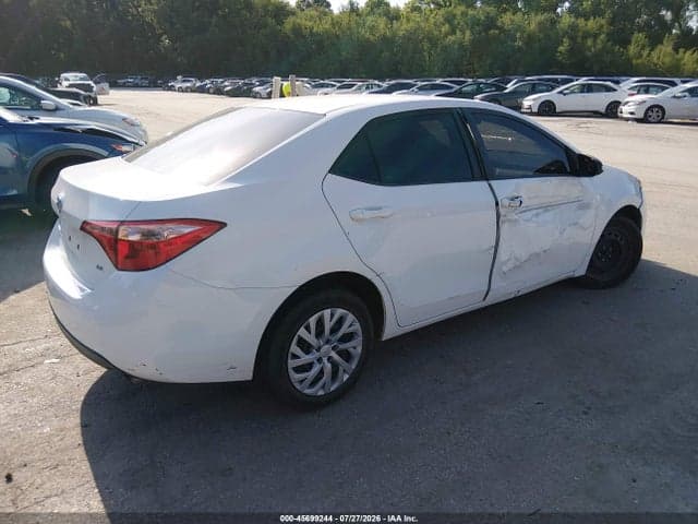 2017 TOYOTA COROLLA LE 4
