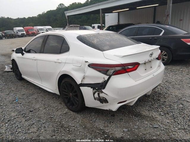 2021 TOYOTA CAMRY SE 3