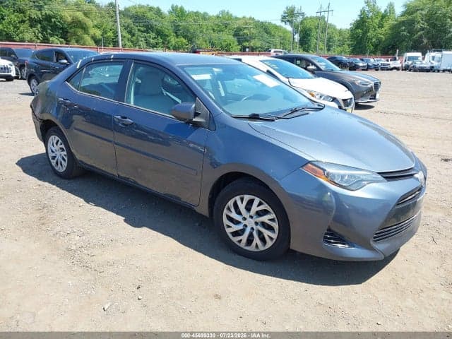 2017 TOYOTA COROLLA LE 1