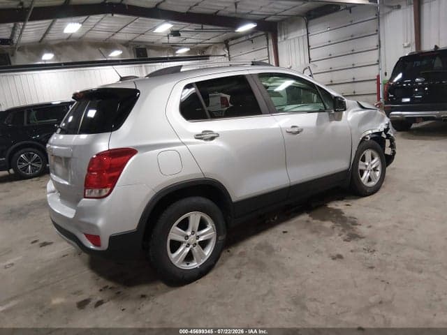 2018 CHEVROLET TRAX LT 4