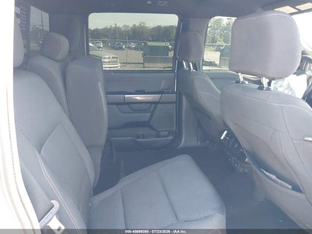 2023 FORD F-150 XLT 8