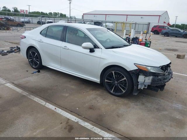 2019 TOYOTA CAMRY XSE 1