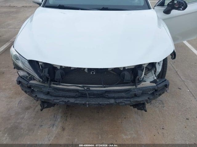 2019 TOYOTA CAMRY XSE 6