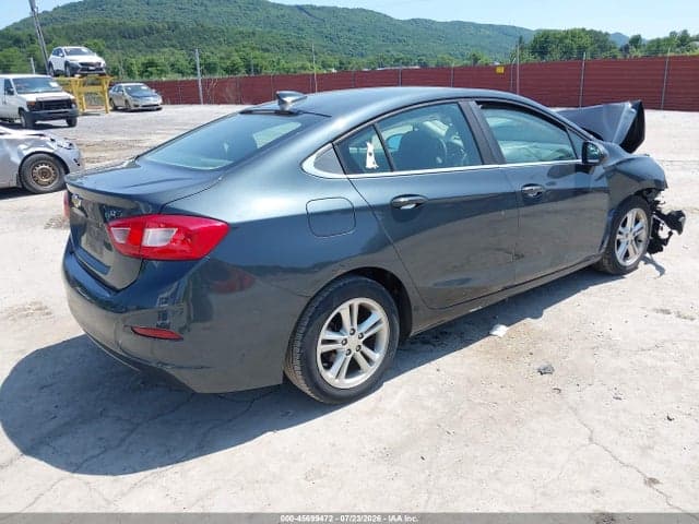 2017 CHEVROLET CRUZE LT AUTO 4