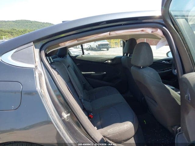 2017 CHEVROLET CRUZE LT AUTO 8