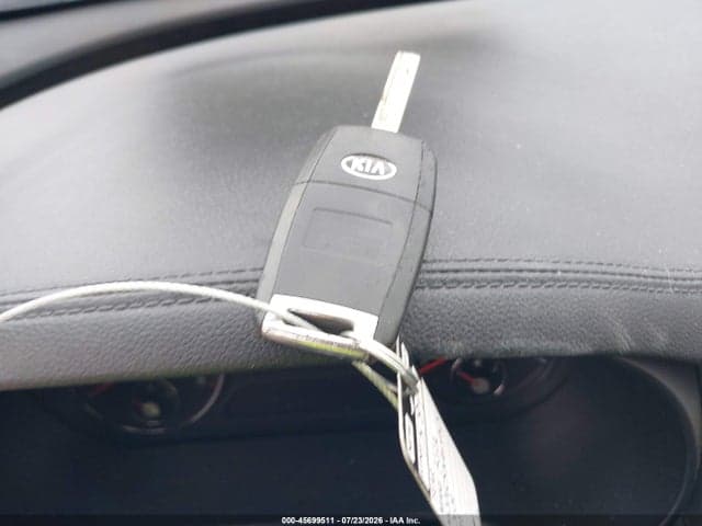 2017 KIA SORENTO 2.4L LX 11