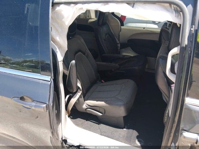 2022 CHRYSLER PACIFICA TOURING L 8