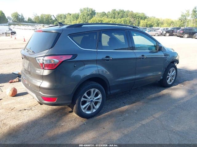 2018 FORD ESCAPE SEL 4