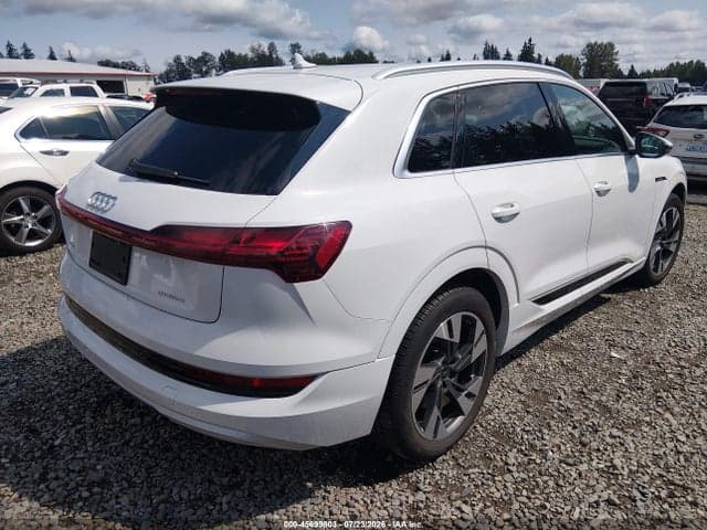 2023 AUDI E-TRON PREMIUM QUATTRO 4