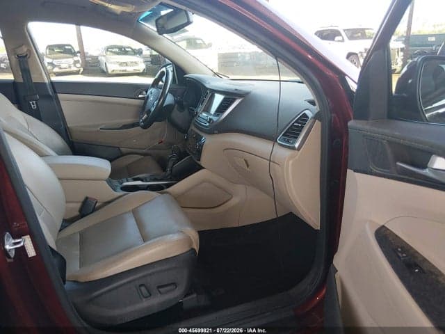 2017 HYUNDAI TUCSON SE PLUS 5