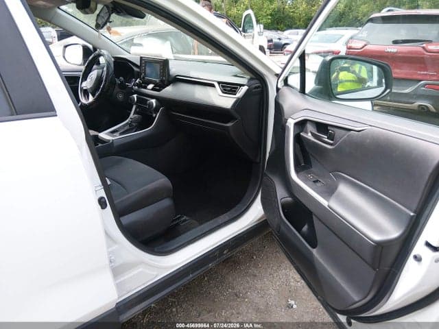 2021 TOYOTA RAV4 LE 5