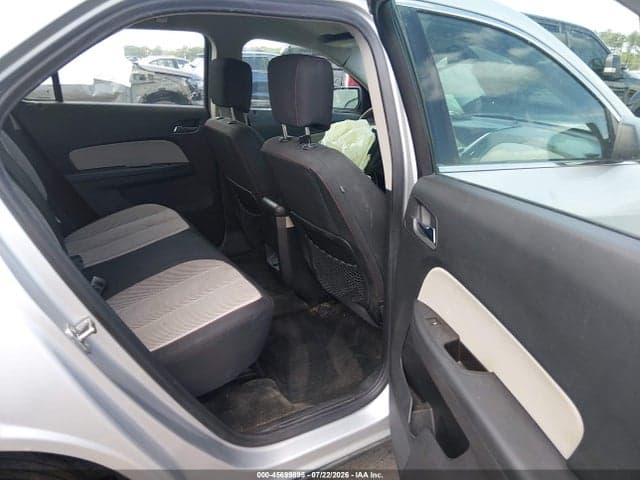 2017 CHEVROLET EQUINOX LS 8