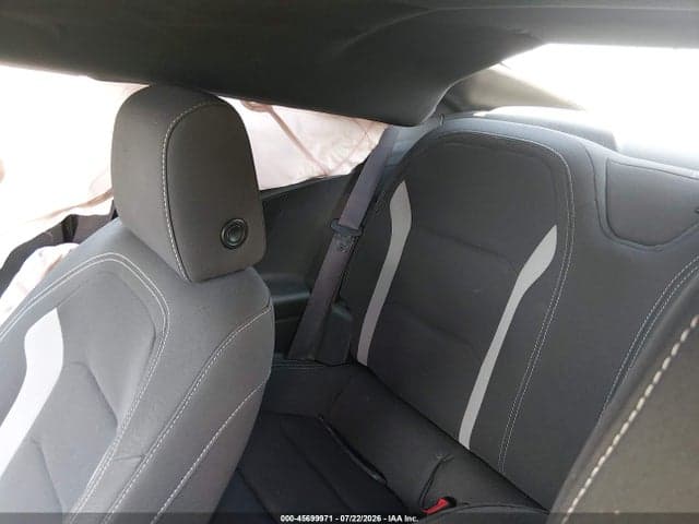 2017 CHEVROLET CAMARO 1LT 8