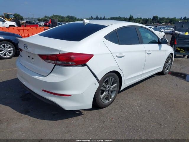 2018 HYUNDAI ELANTRA SEL 4