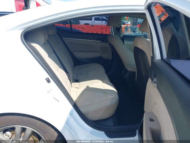 2018 HYUNDAI ELANTRA SEL 8