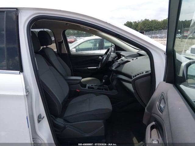 2017 FORD ESCAPE SE 5