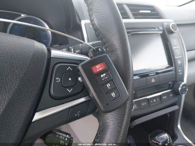 2017 TOYOTA CAMRY XLE 11