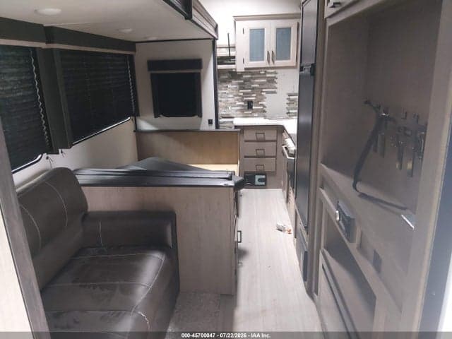 2021 KEYSTONE 5TH WHEEL HIDEOUT 5