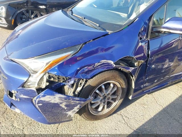 2017 TOYOTA PRIUS TWO 6