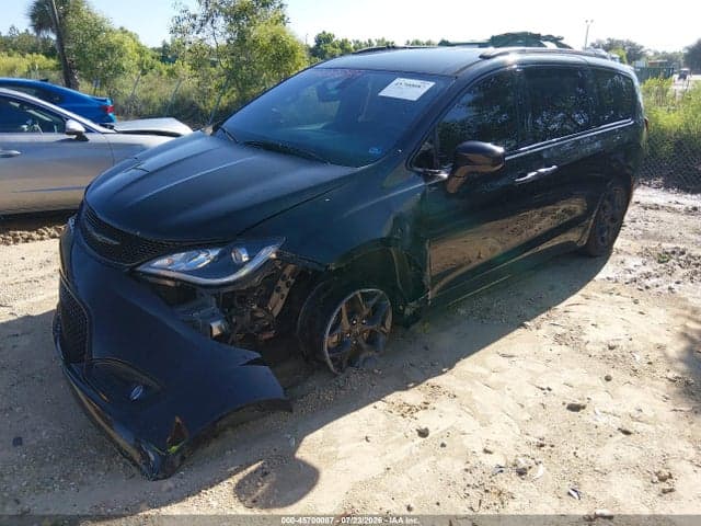 2018 CHRYSLER PACIFICA TOURING L 2