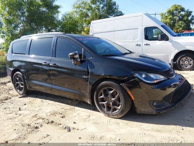 2018 CHRYSLER PACIFICA TOURING L 13
