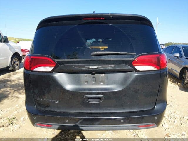2018 CHRYSLER PACIFICA TOURING L 16