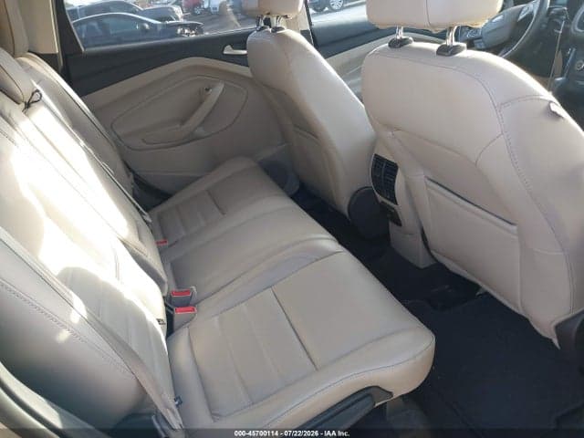 2017 FORD ESCAPE TITANIUM 8