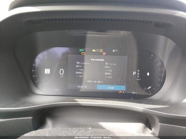 2025 VOLVO XC40 B5 PLUS BRIGHT THEME 7