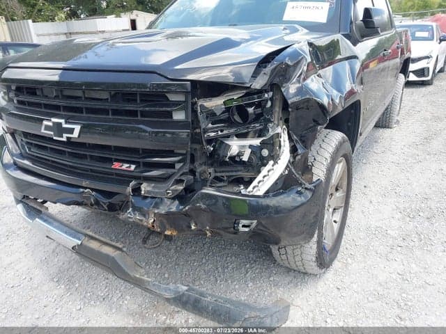 2017 CHEVROLET SILVERADO 1500 LT 6