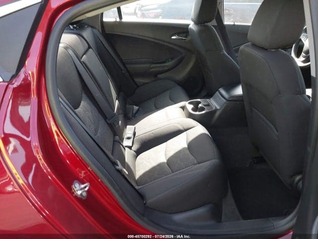 2018 CHEVROLET VOLT LT 8