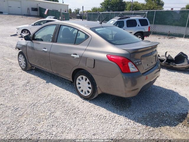 2017 NISSAN VERSA 1.6 SV 3