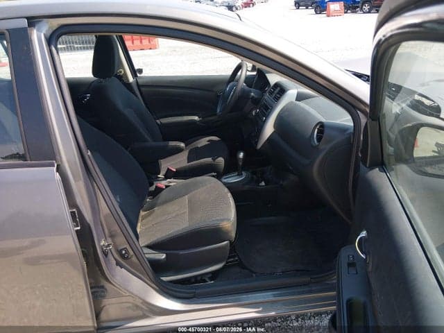 2017 NISSAN VERSA 1.6 SV 5