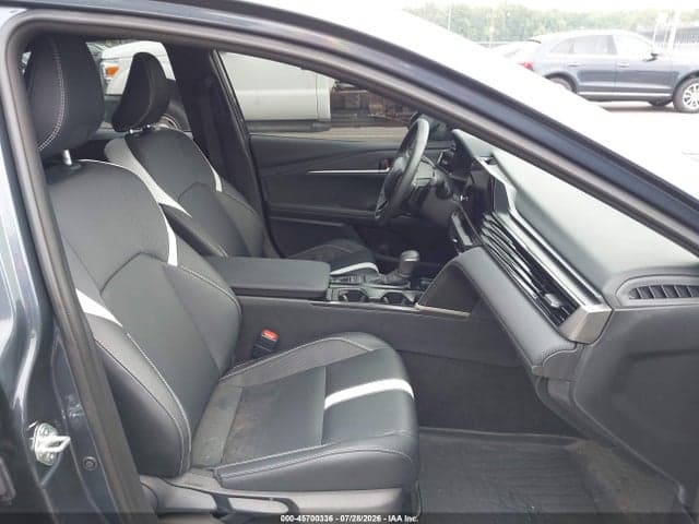 2026 TOYOTA CAMRY SE 5