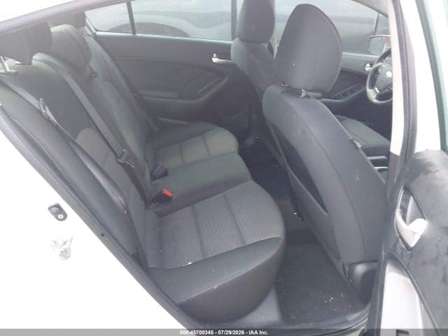 2017 KIA FORTE LX 8