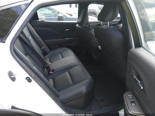 2023 TOYOTA CROWN LIMITED 8