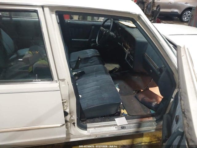 1986 PONTIAC BONNEVILLE 5