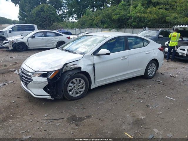 2019 HYUNDAI ELANTRA SE 2