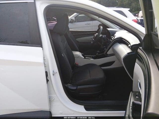 2022 HYUNDAI TUCSON SE 5