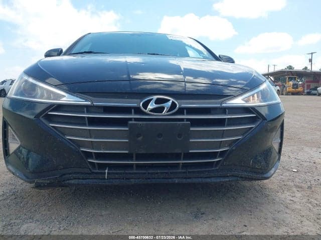 2020 HYUNDAI ELANTRA SE 12