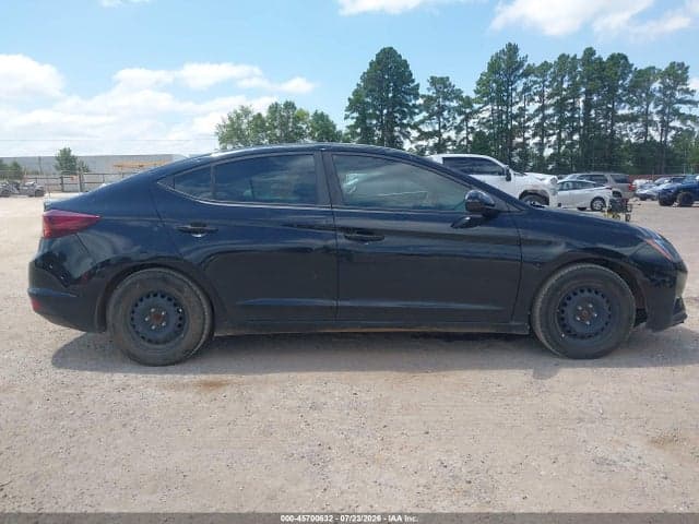2020 HYUNDAI ELANTRA SE 13