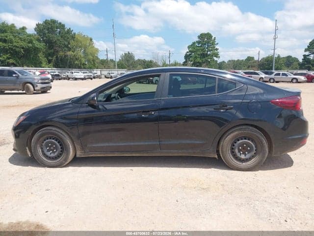 2020 HYUNDAI ELANTRA SE 14