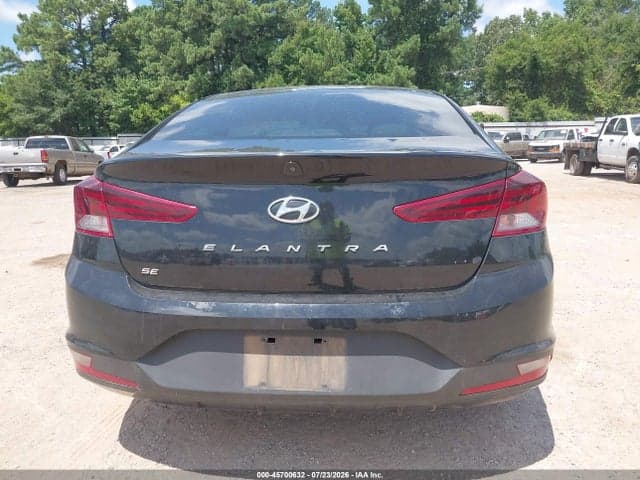 2020 HYUNDAI ELANTRA SE 16