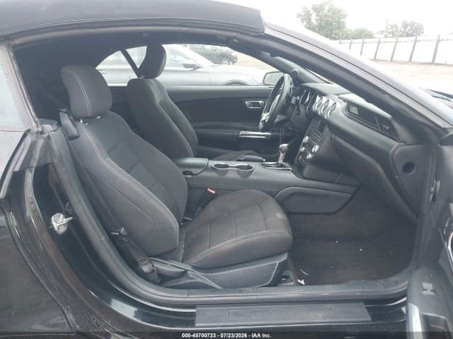 2017 FORD MUSTANG V6 5