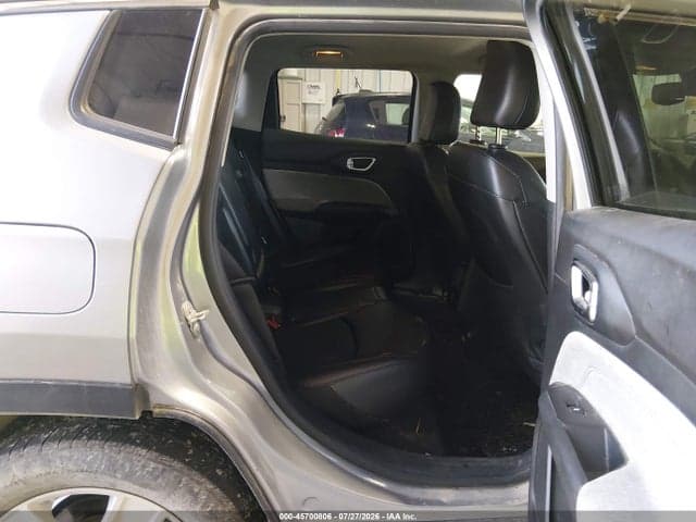 2022 JEEP COMPASS LATITUDE FWD 8