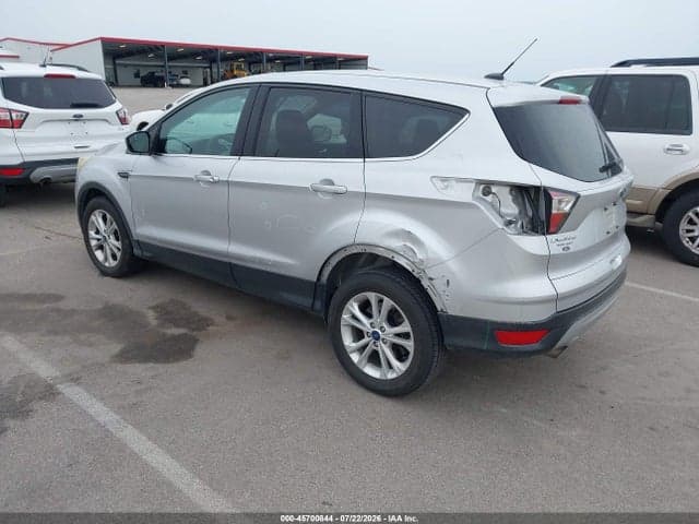 2017 FORD ESCAPE SE 3